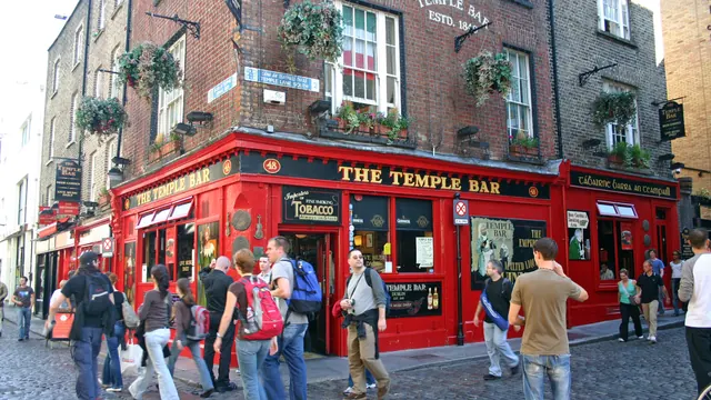 Dublin'de Temple Bar sokağı