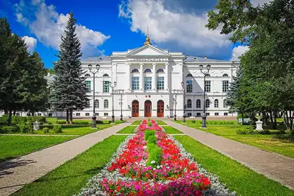 Tomsk Devlet Üniversitesi tarihi binası